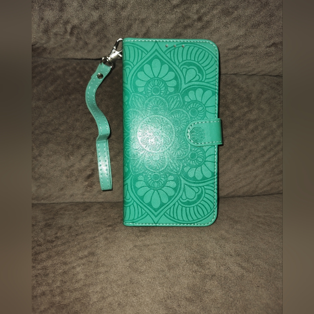 Ateeky Flip Leather Wallet w/ 3 Card & 1 Cash Pocket for iPhone 14 Pro Max